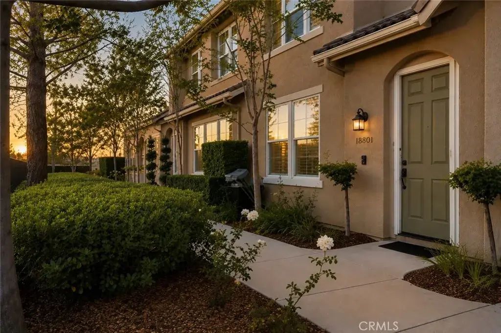27249 Riverview Lane, Valencia