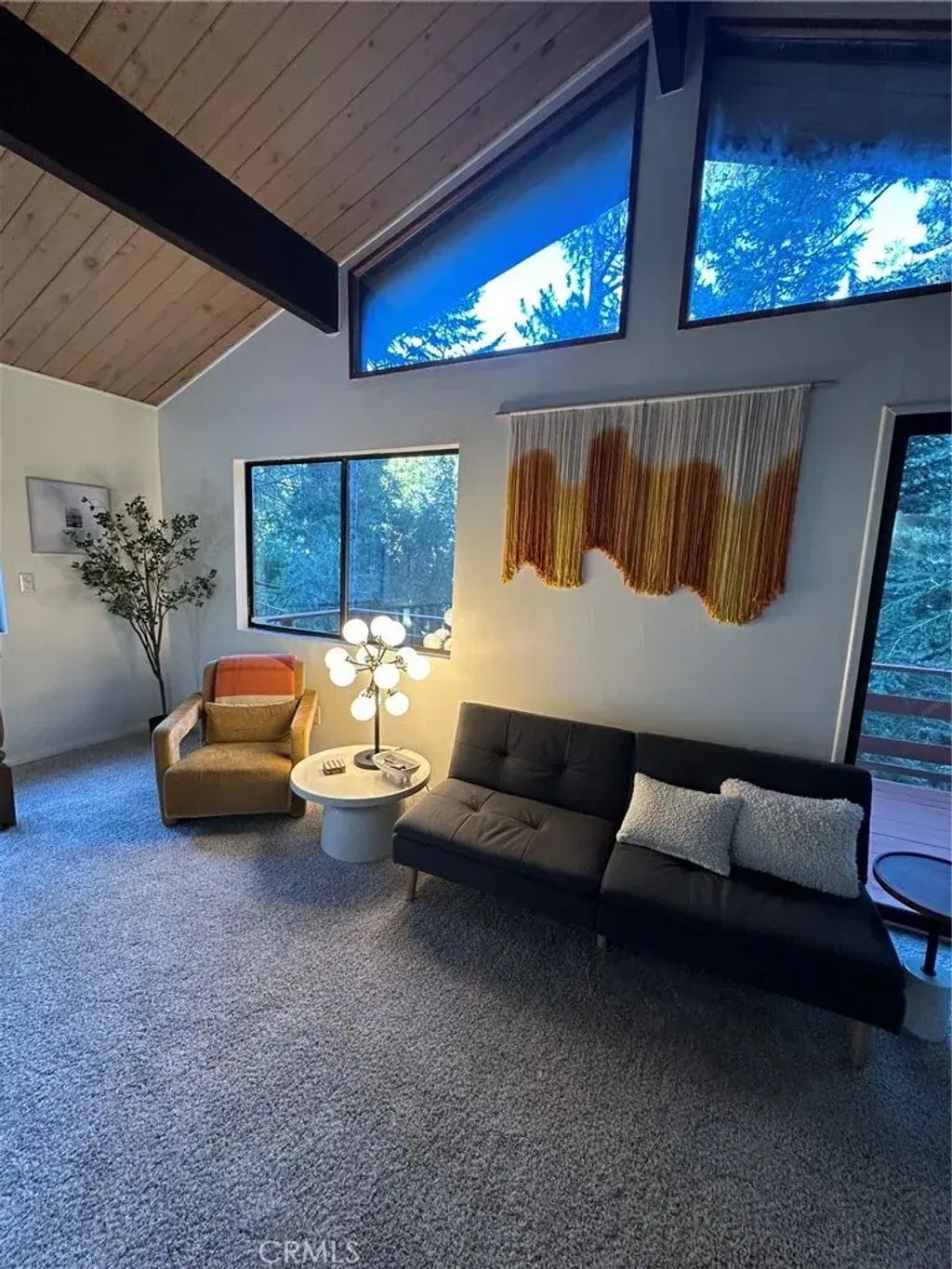 26227 Lake Forest, Twin Peaks