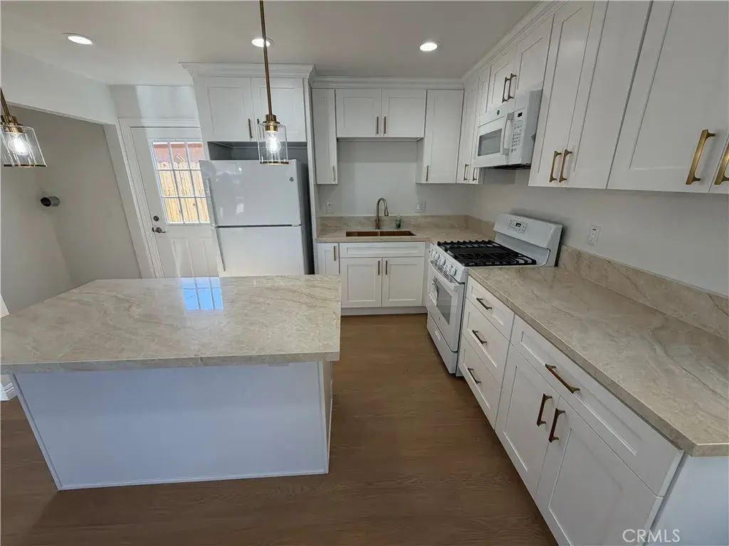 424 Poplar, Compton