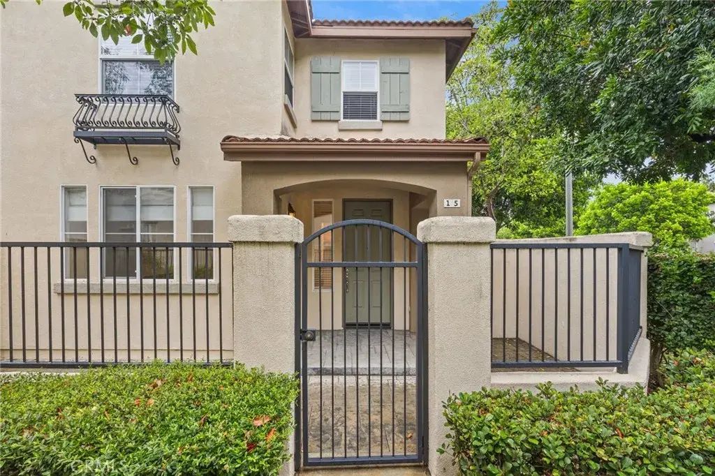 15 Ballard 90, Irvine