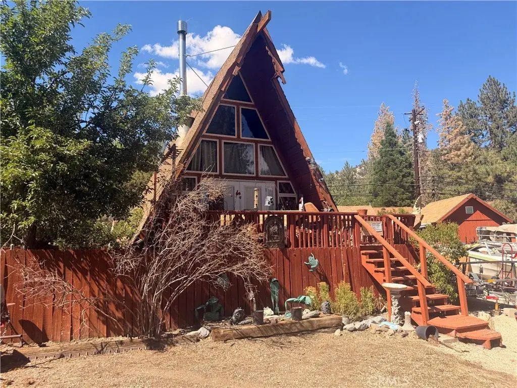 918 Apple, Wrightwood