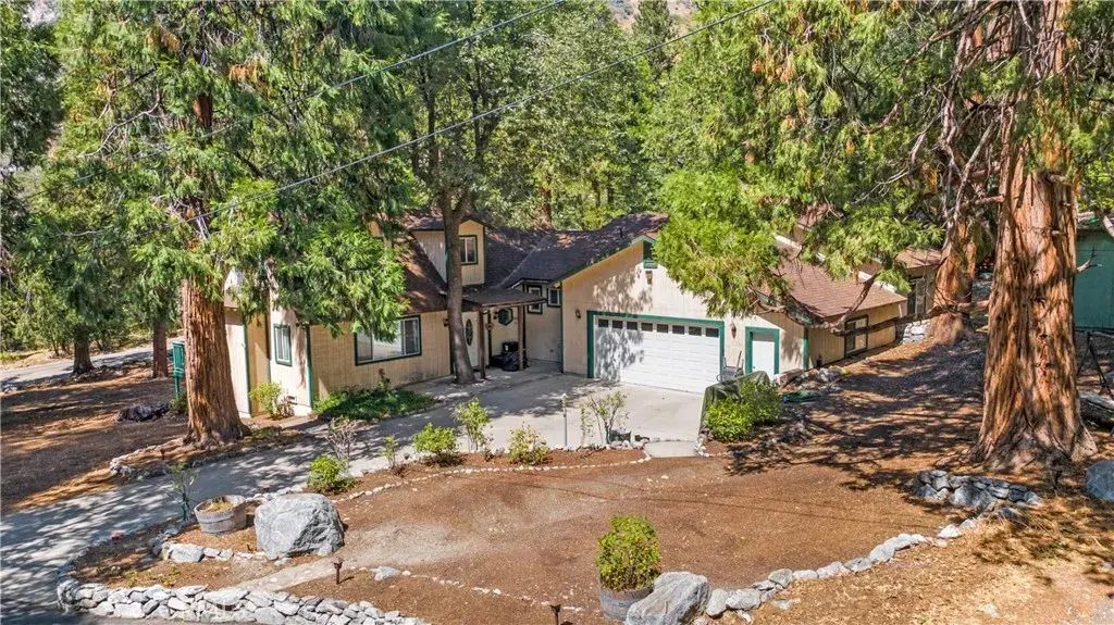 40353 Valley Of The Falls Drive, Forest Falls