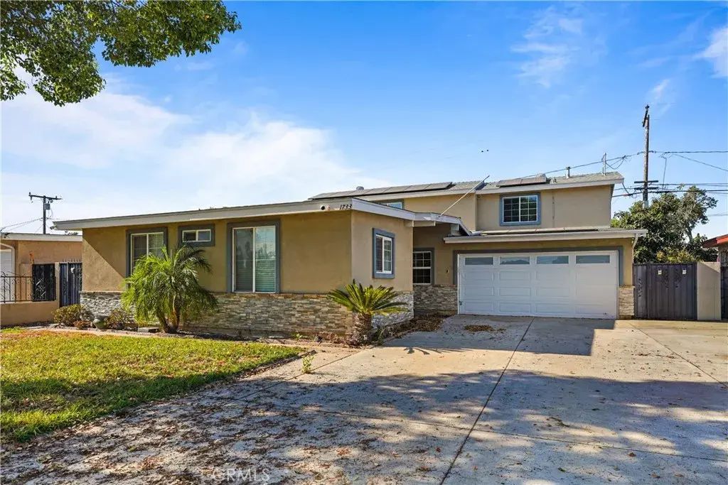 1733 Raymar Street, Santa Ana