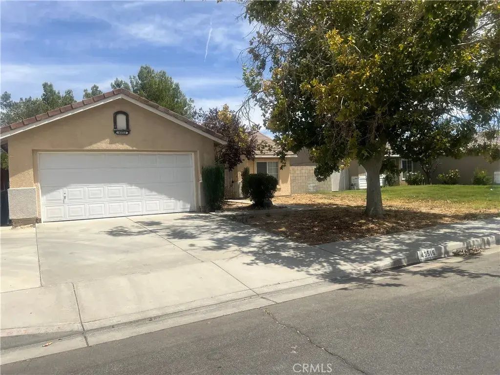 43516 32nd Street East, Lancaster