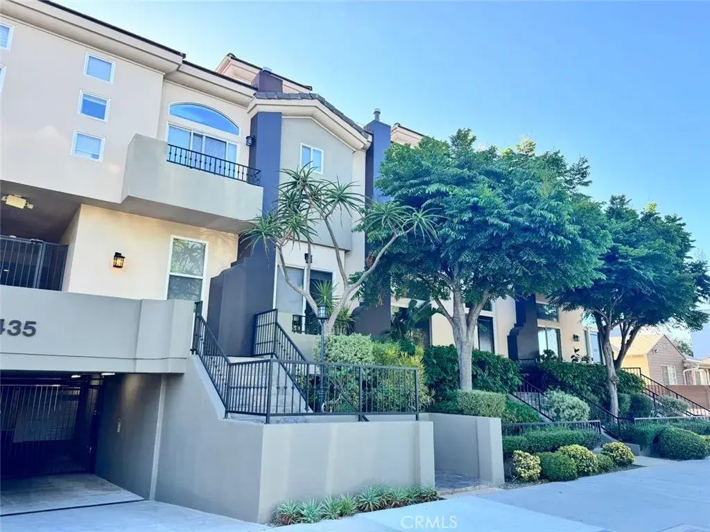 4435 Colfax Ave 102, Studio City