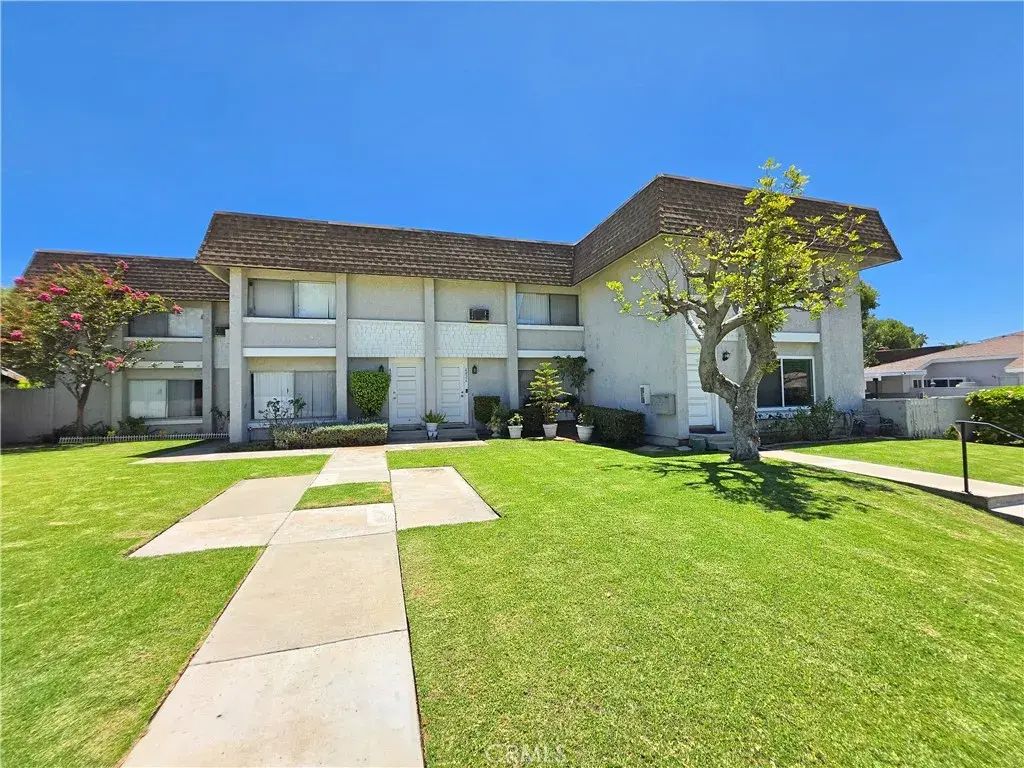 4830 Liverpool Street, Yorba Linda