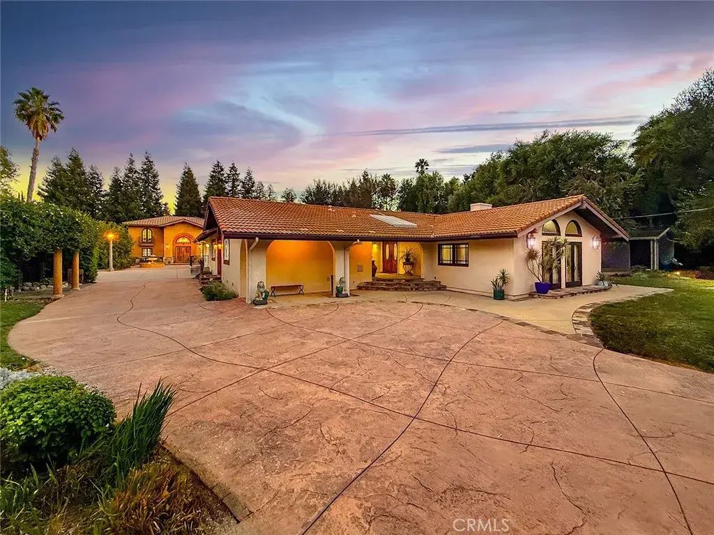 23254 Hatteras, Woodland Hills