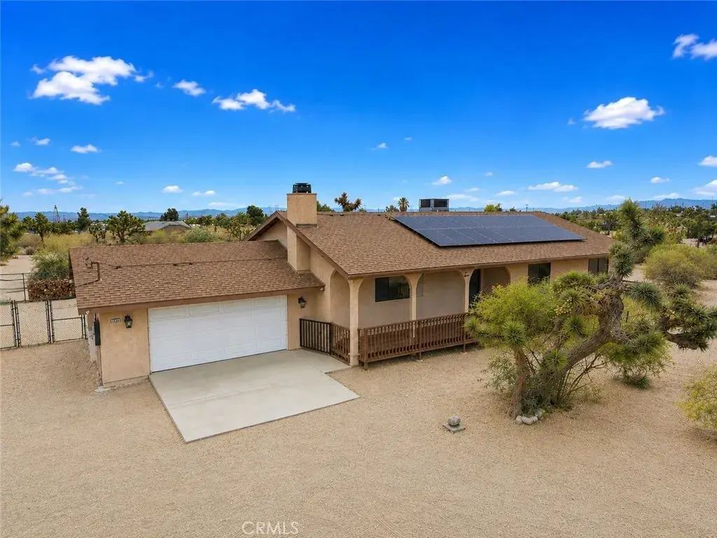 11575 El Esteban, Phelan