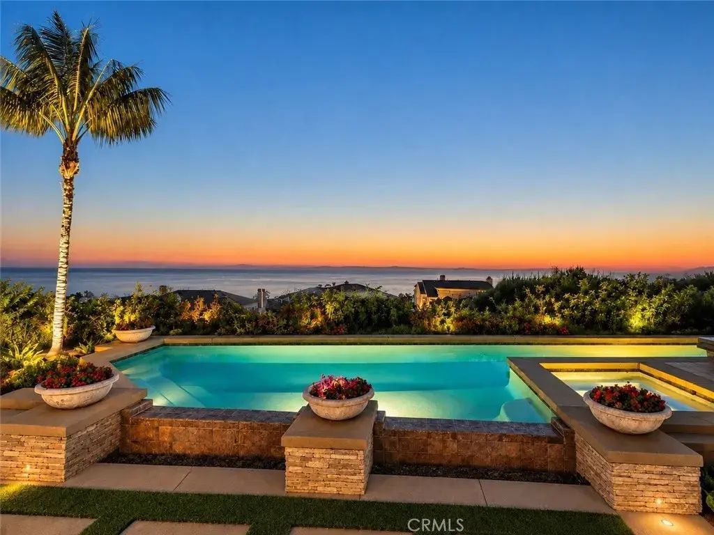 34 Timor Sea, Newport Coast