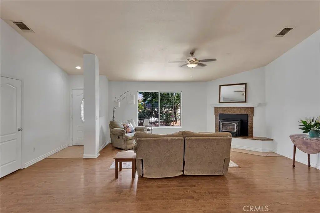 24332 Roundup, Apple Valley