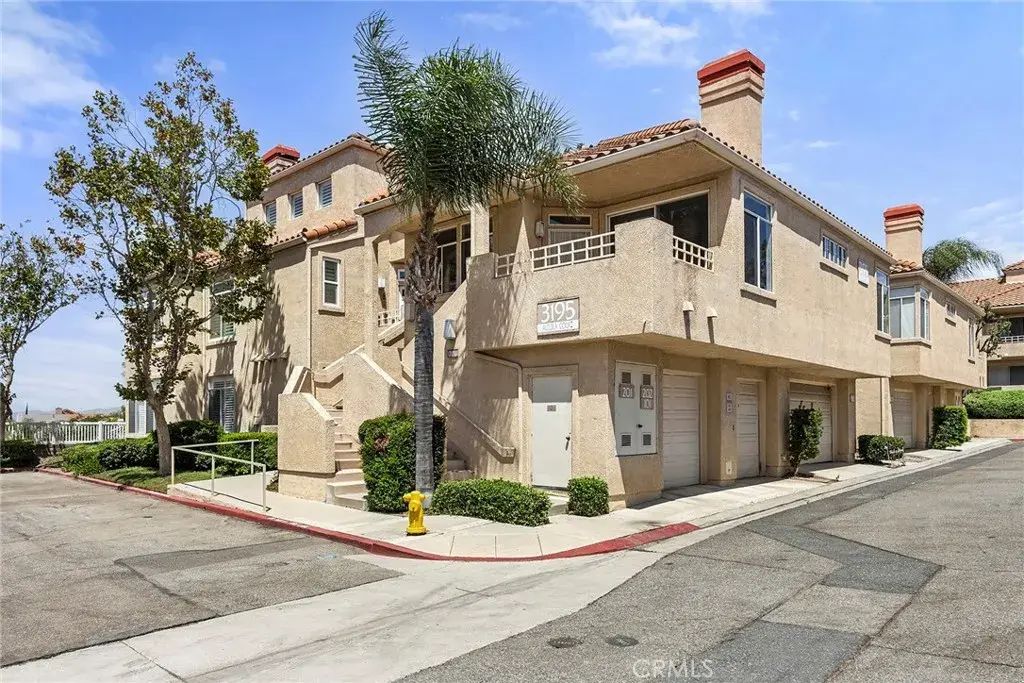 3195 Altura Court 201, Corona