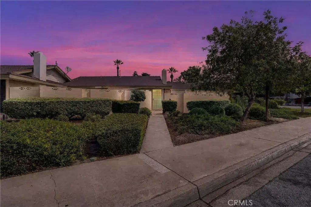 679 S Indian Hill B, Claremont