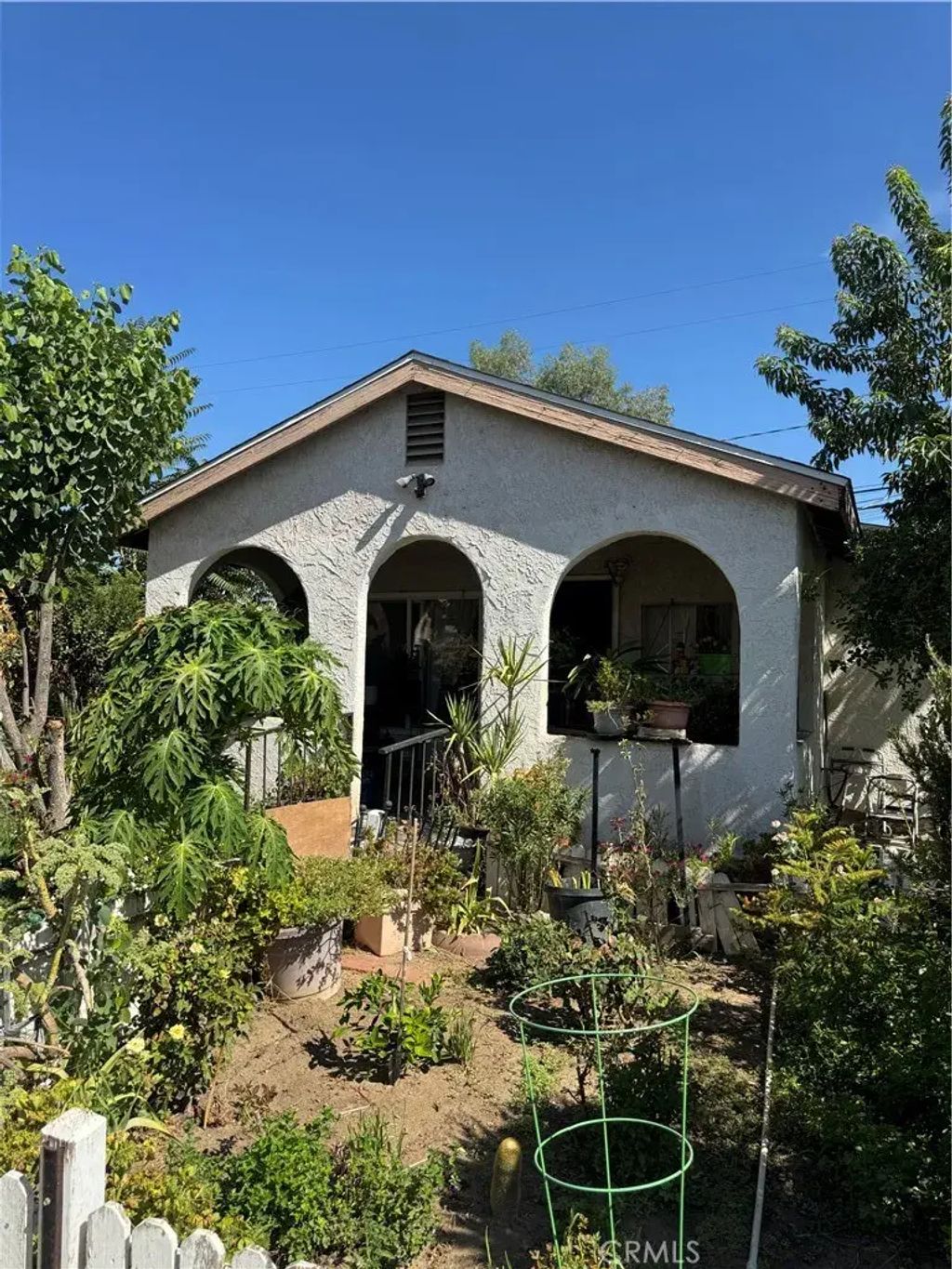 174 E 11th, Perris