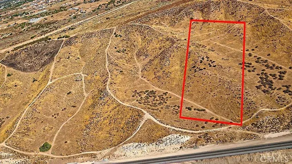 Summit Valley, Hesperia