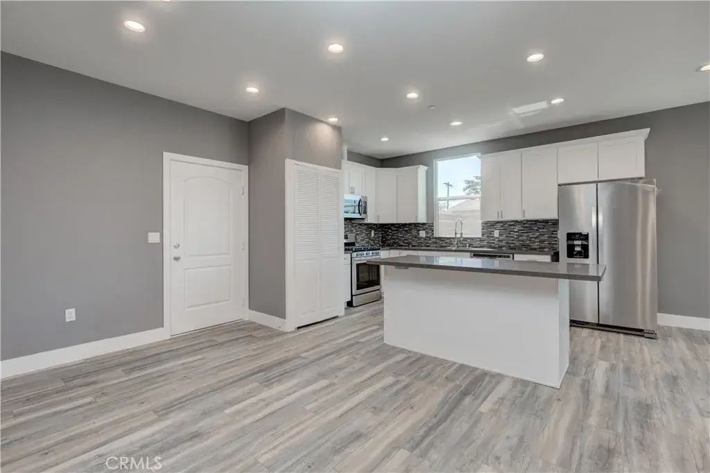 3626 S Cimarron Street, Los Angeles