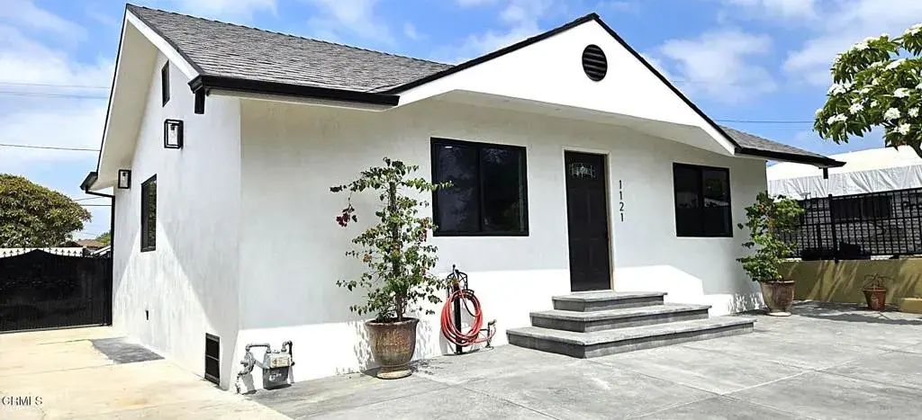 1121 La Puerta Street, Los Angeles