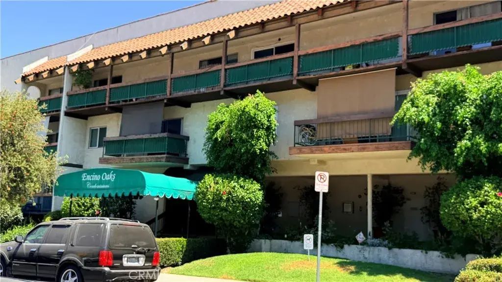 5460 White Oak No. D312, Los Angeles