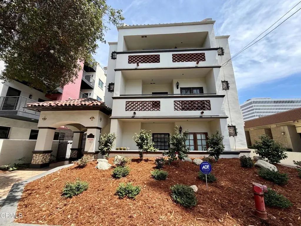 156 S Oak Knoll Avenue 201, Pasadena