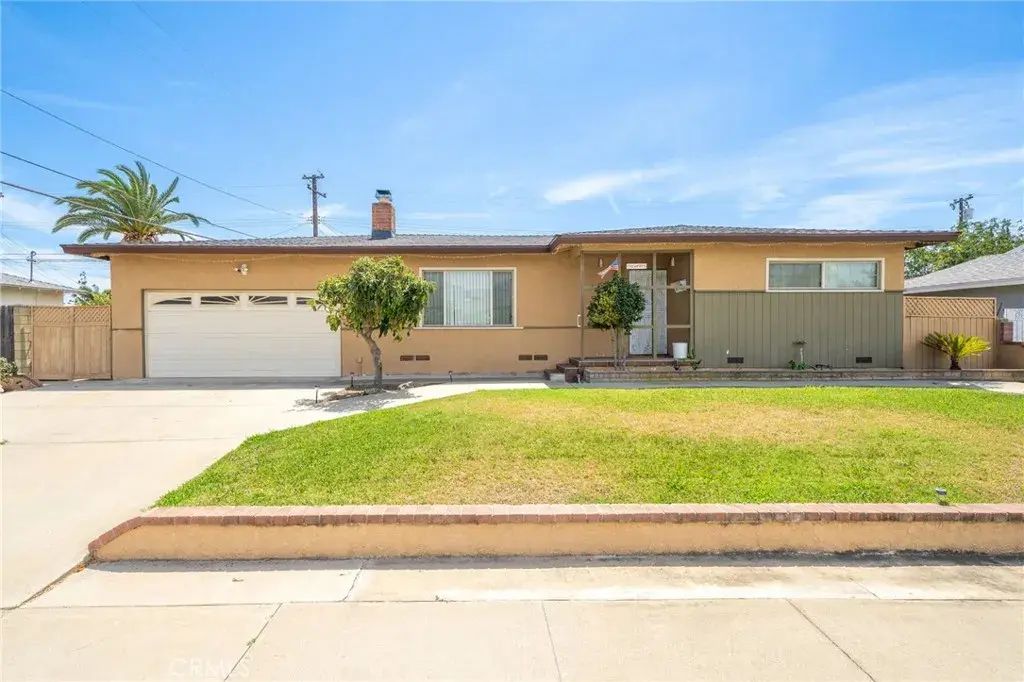 5595 Hawthorne, Montclair