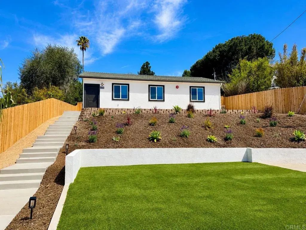 263 Hannalei Drive, Vista