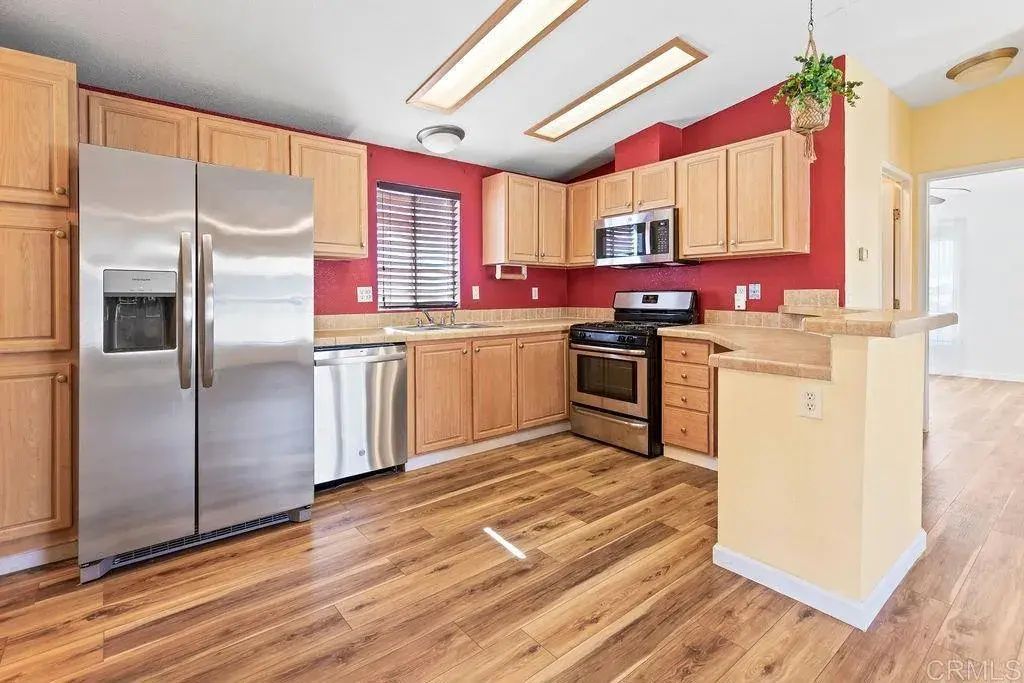 300 Thornton Dr 5, El Cajon