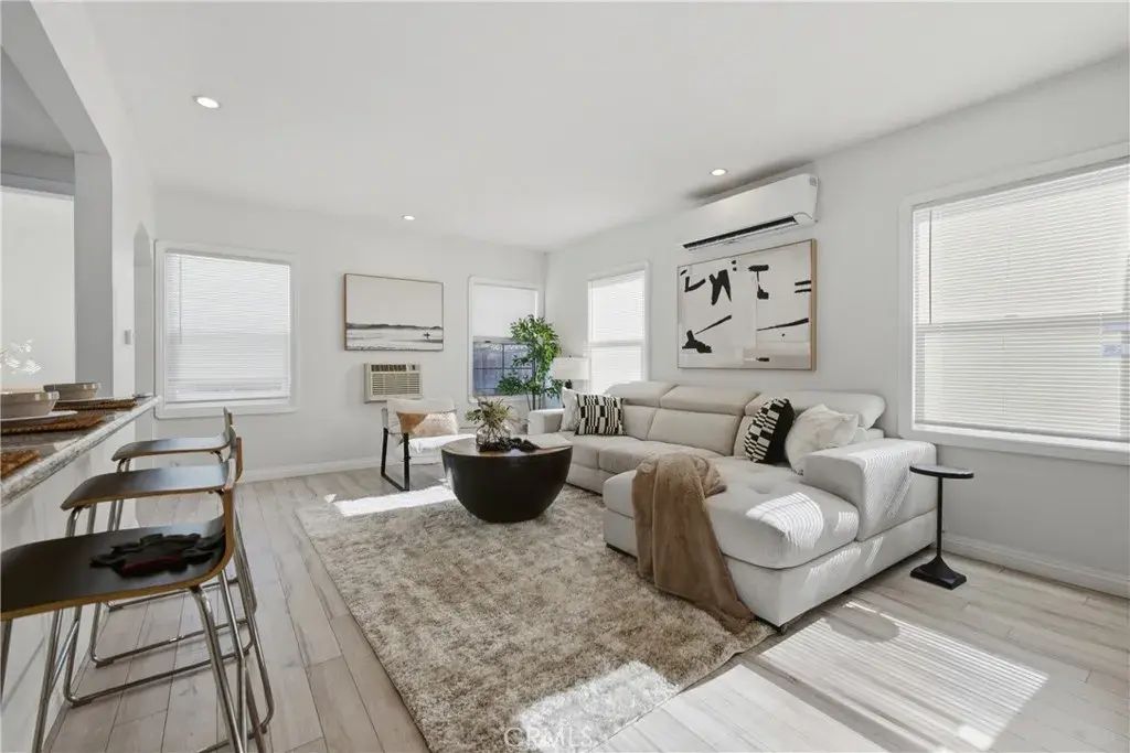 2860 Daisy Avenue, Long Beach