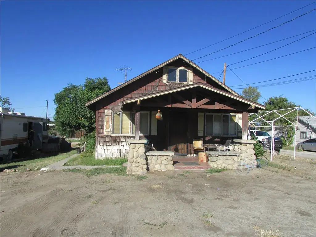 1345 Turquoise Avenue, Mentone