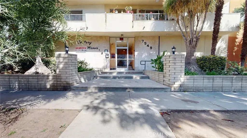 7549 Lexington Avenue 19, West Hollywood