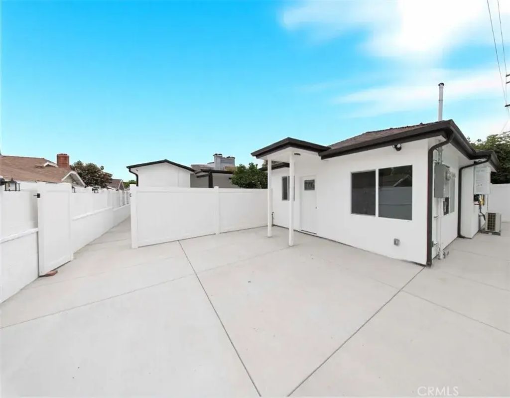536 Myrtle A, Glendale