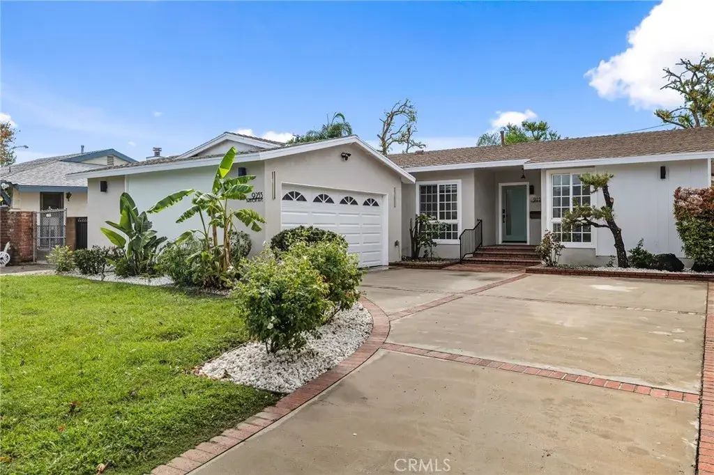 9233 Swinton Avenue, Los Angeles