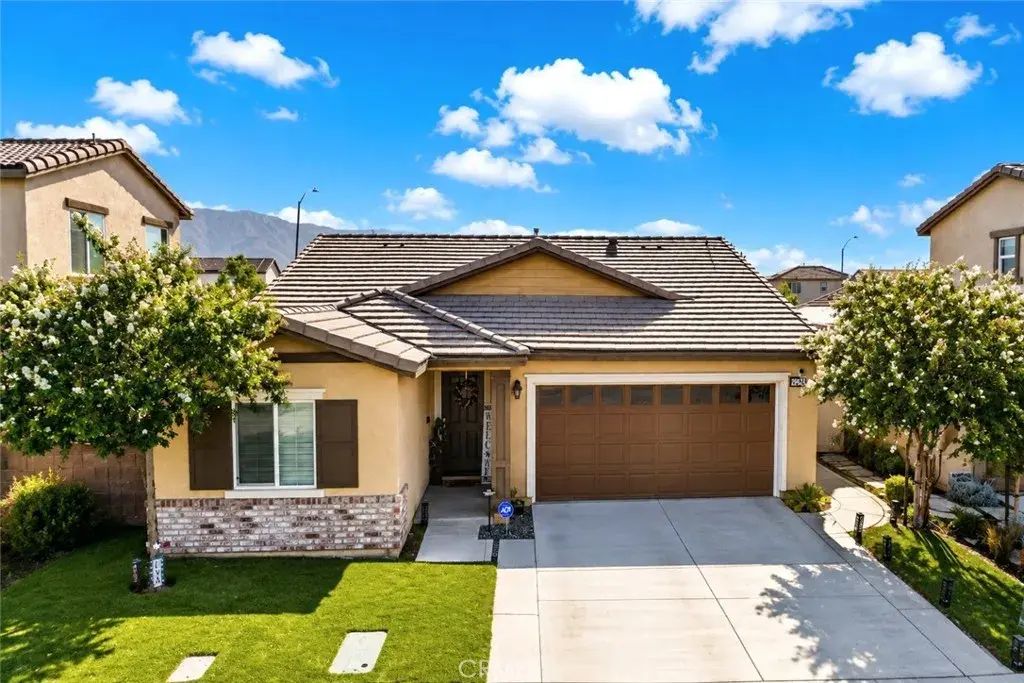 29421 Hazel, Lake Elsinore
