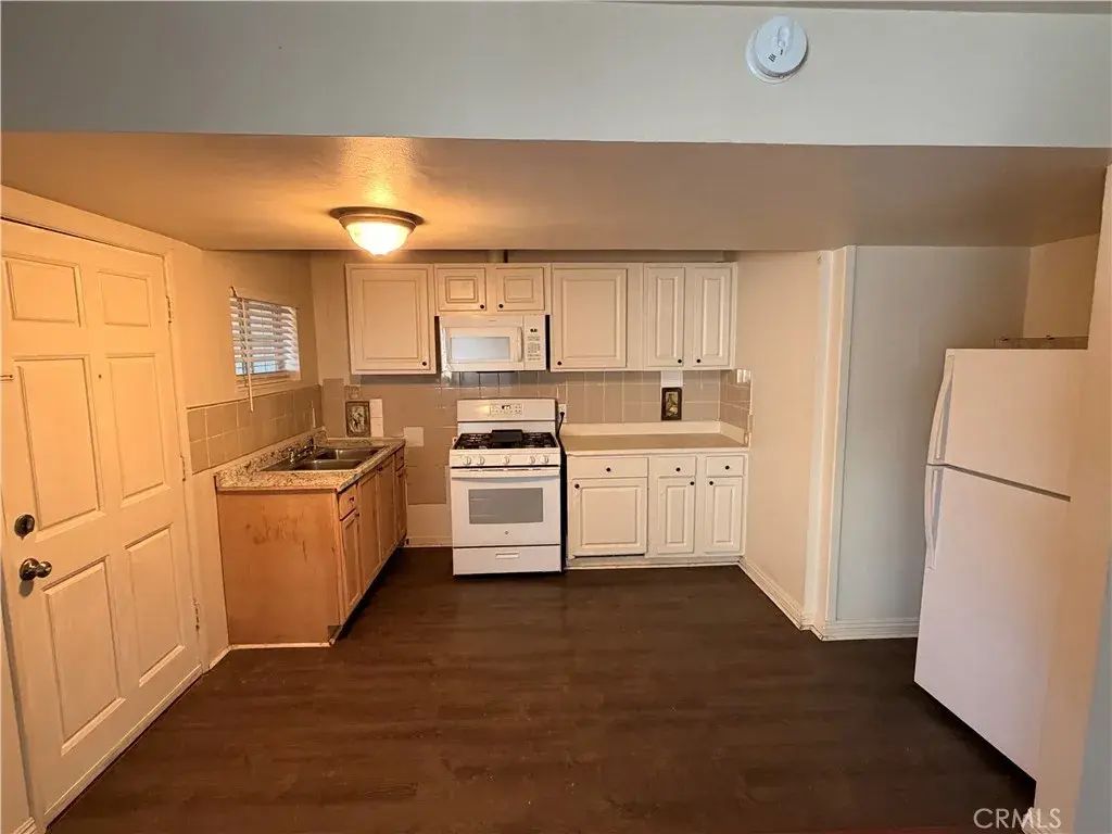 114 N Lewis, Lake Elsinore