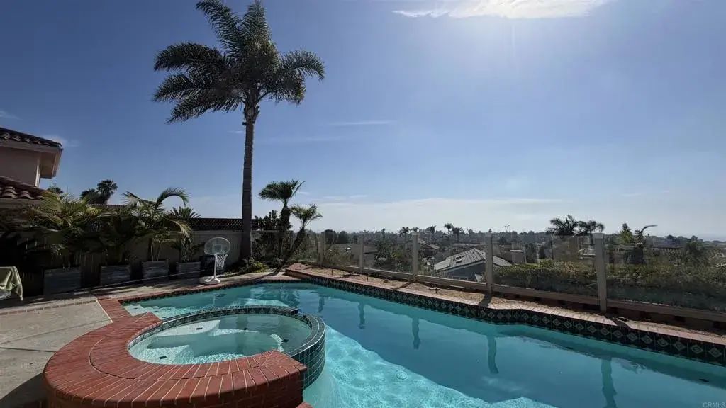 1588 Bella Vista Dr., Encinitas