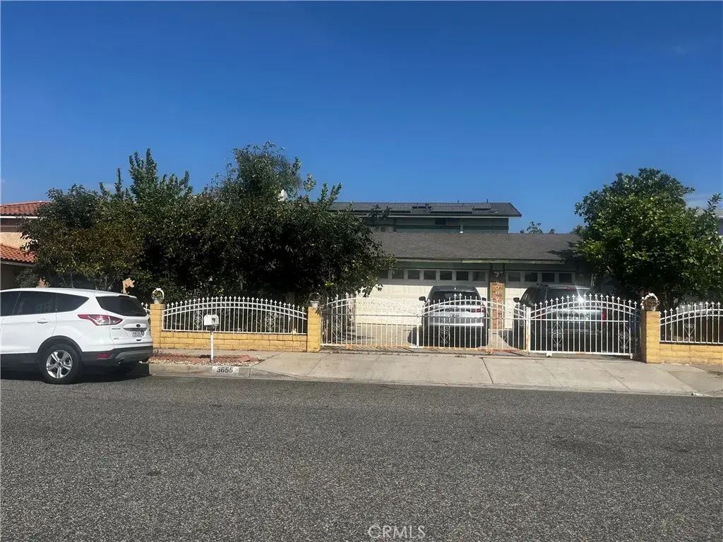 3655 Stichman, Baldwin Park