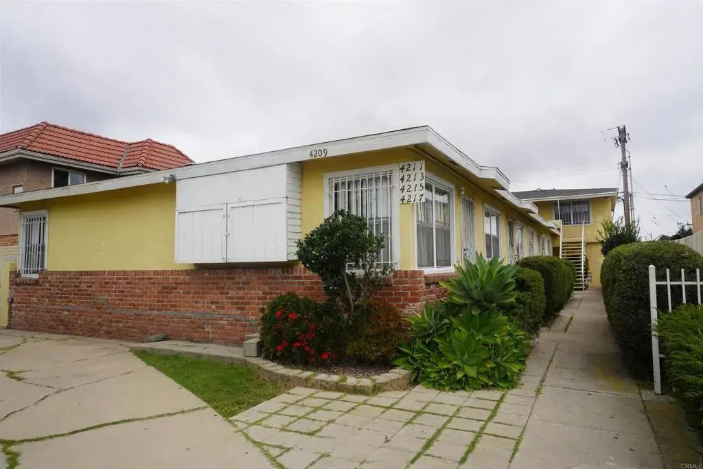 4209 Wilson Avenue, 