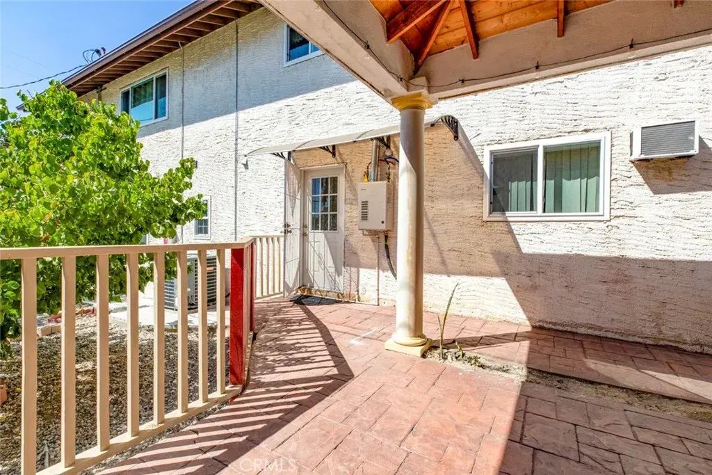 10455 Glory Avenue, Tujunga