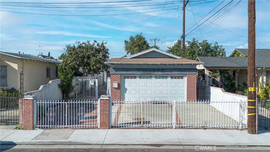 4815 E 6th St, East Los Angeles