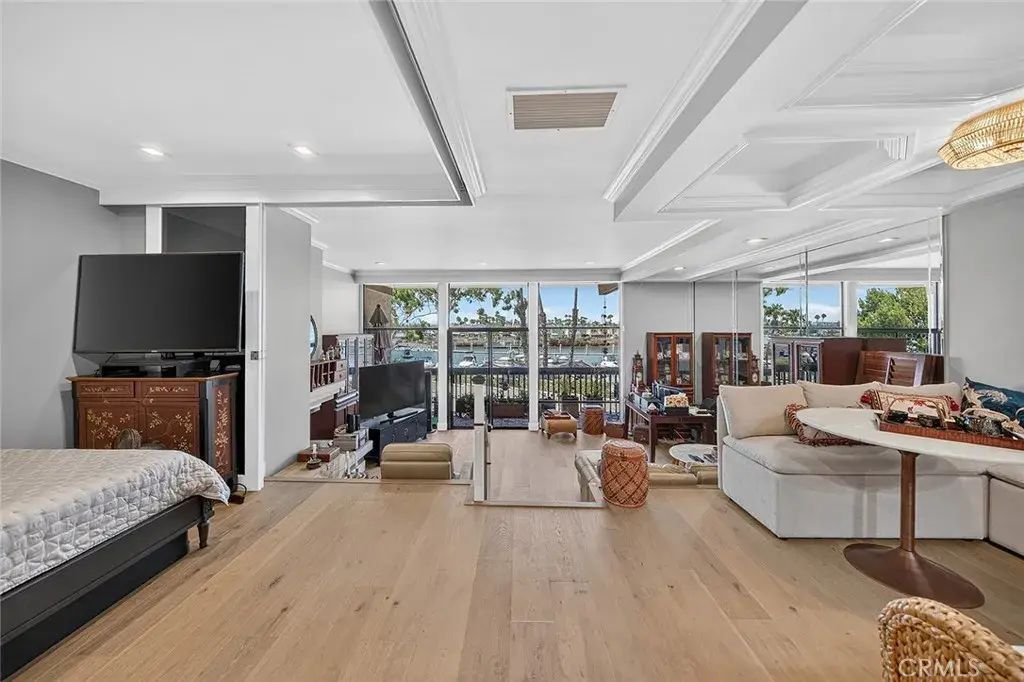 5201 S Marina Pacifica Drive South, Long Beach