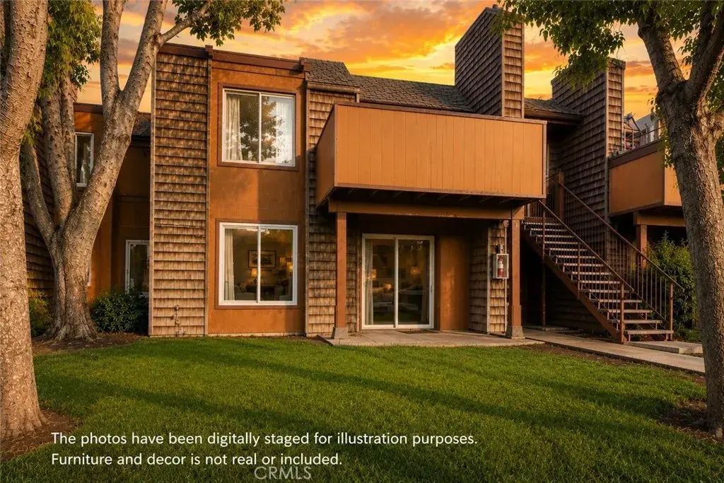 9010 Newport 3, Fontana