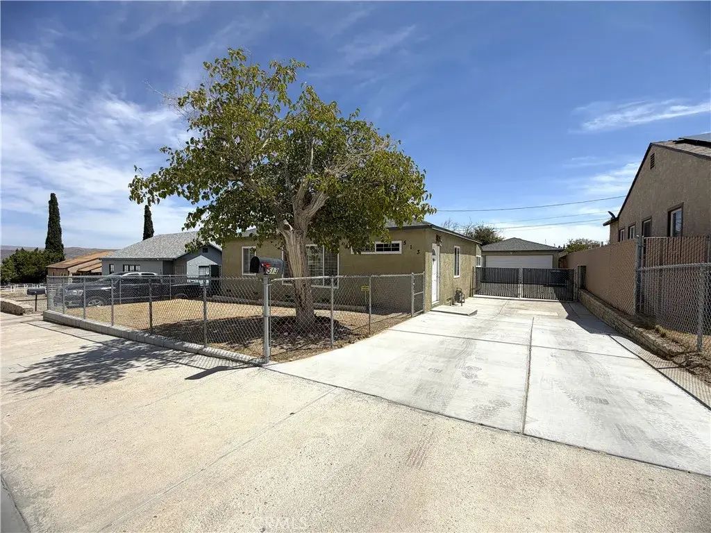 513 Mount Vernon Avenue, Barstow