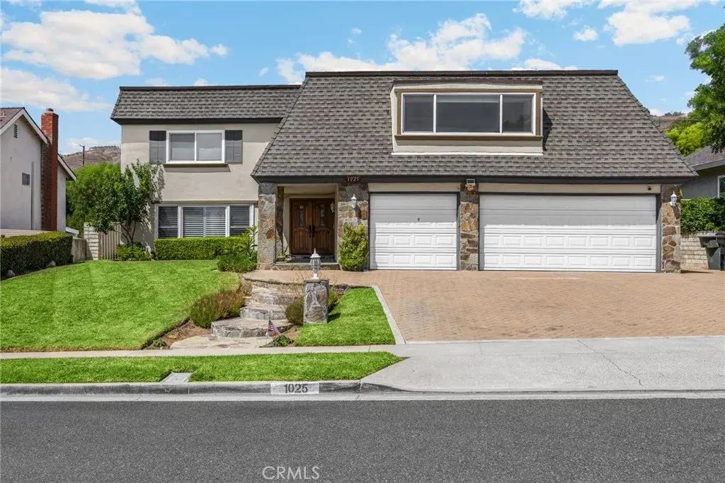 1025 Woodcrest, Brea
