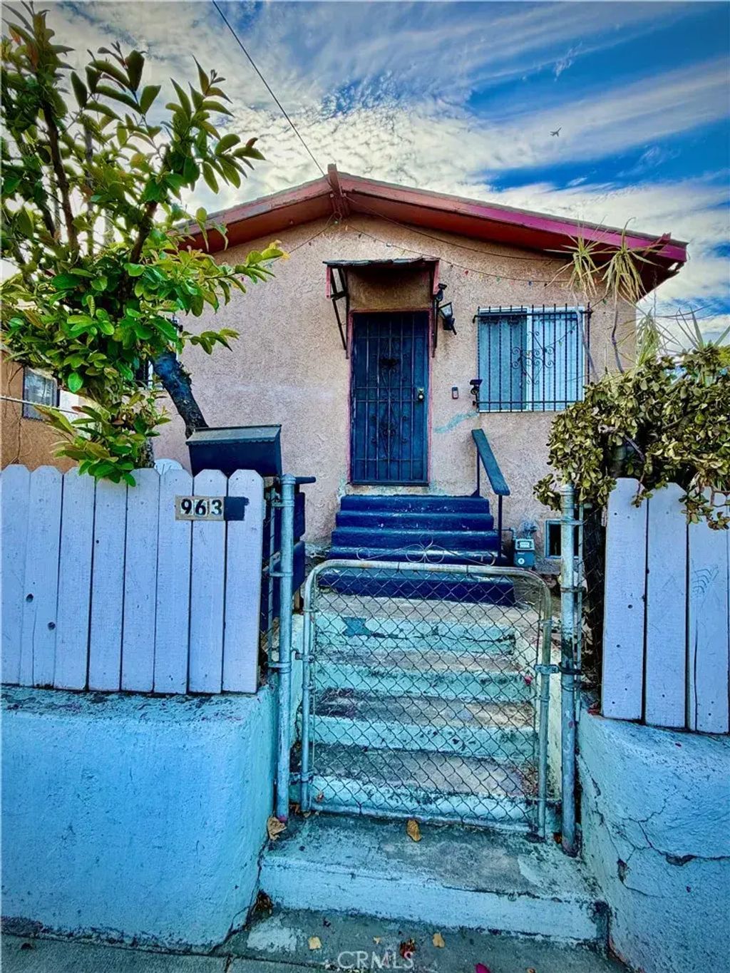 963 Hollins, Los Angeles