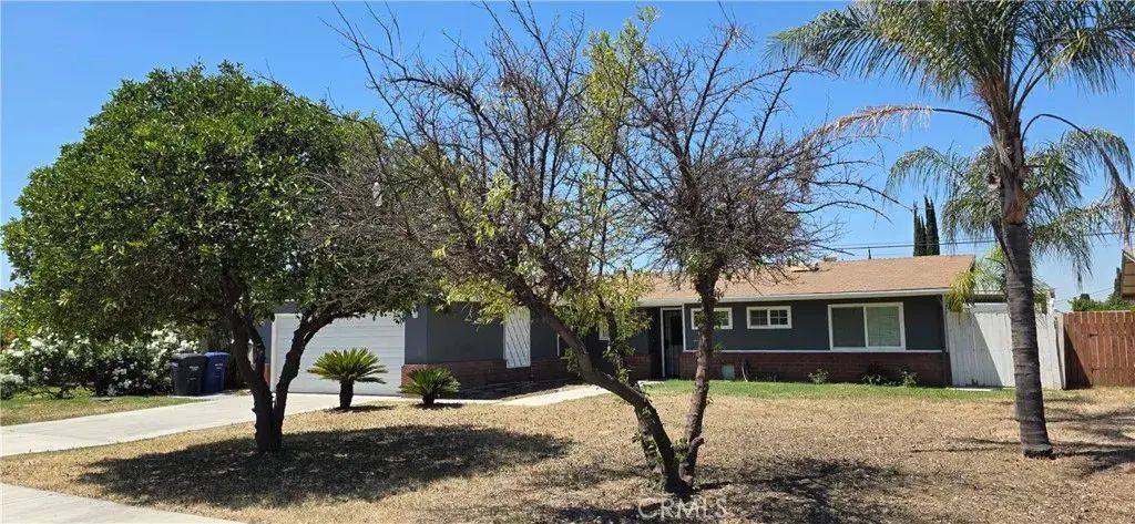 10740 Coloma, Loma Linda