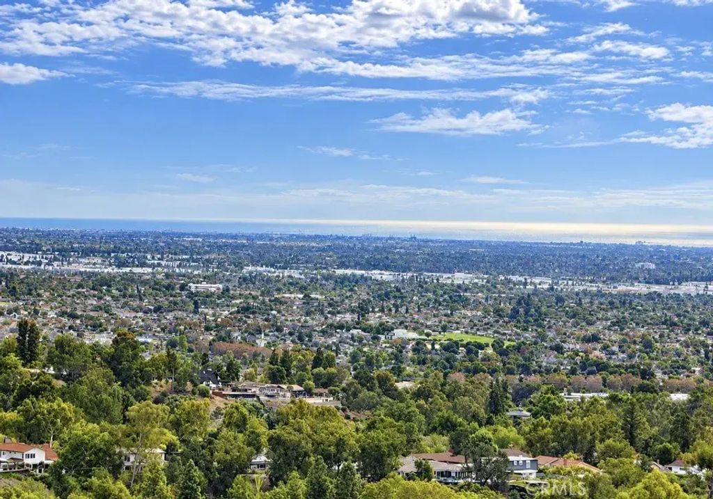 15931 Aurora Crest, Whittier