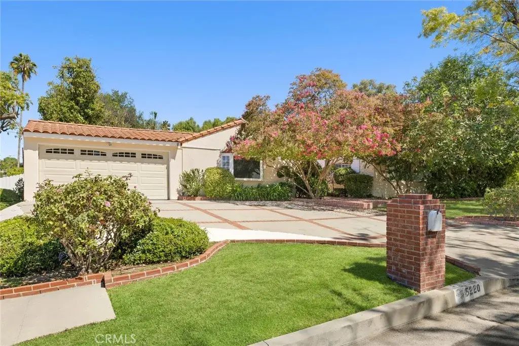 5220 Collier Place, Woodland Hills