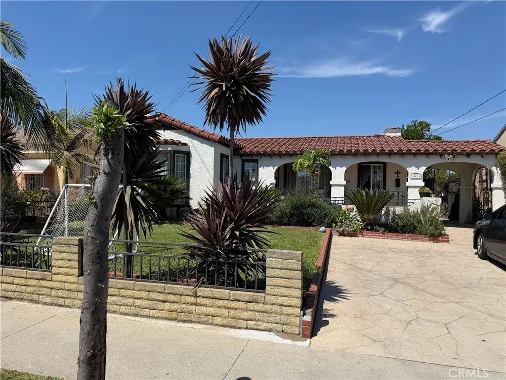 3915 Hill, Huntington Park