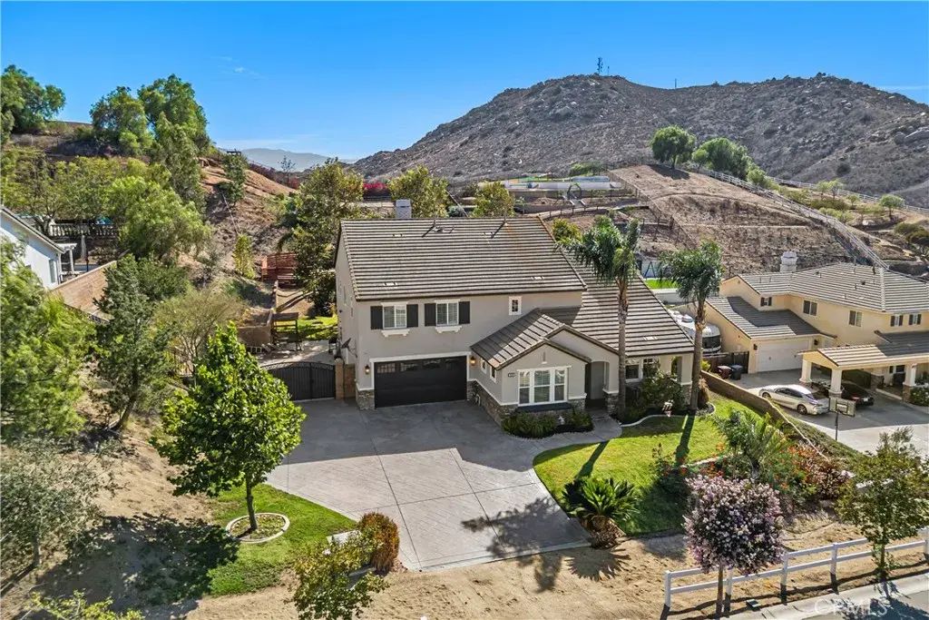 2830 Crestview Drive, Norco