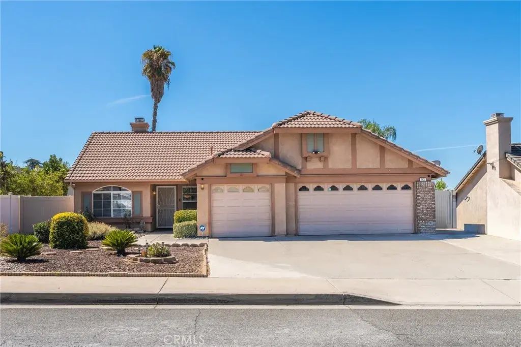 143 W Avenue L, Calimesa
