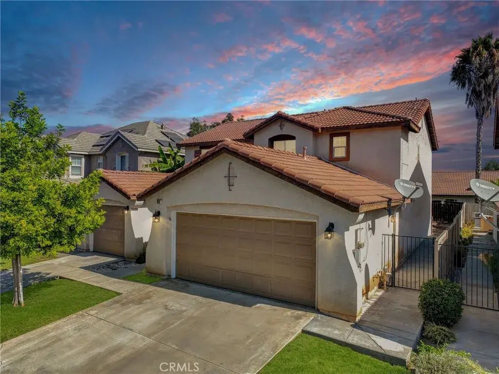833 Pheasant Street, Corona