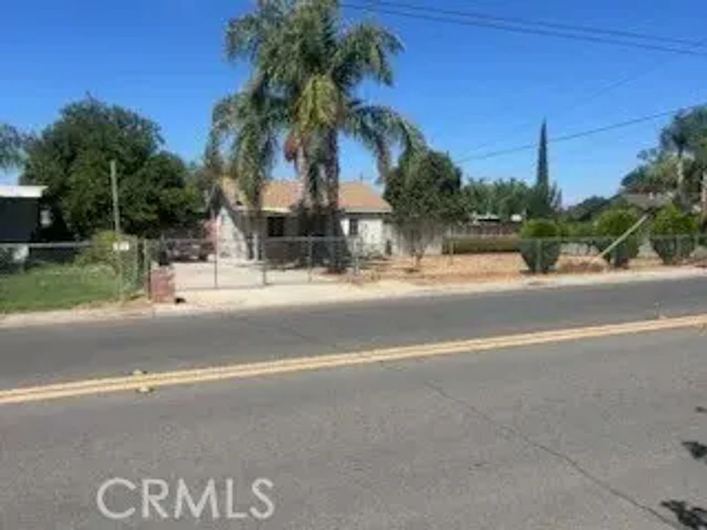 1185 Elm, Beaumont